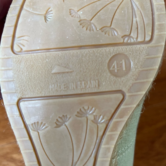 Various Sizes Viscata Roses Espadrille Beige Canvas Wedge Pumps - Picture 8 of 10